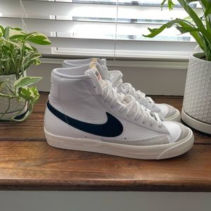 Nike blazer mid ‘77 mens shoes